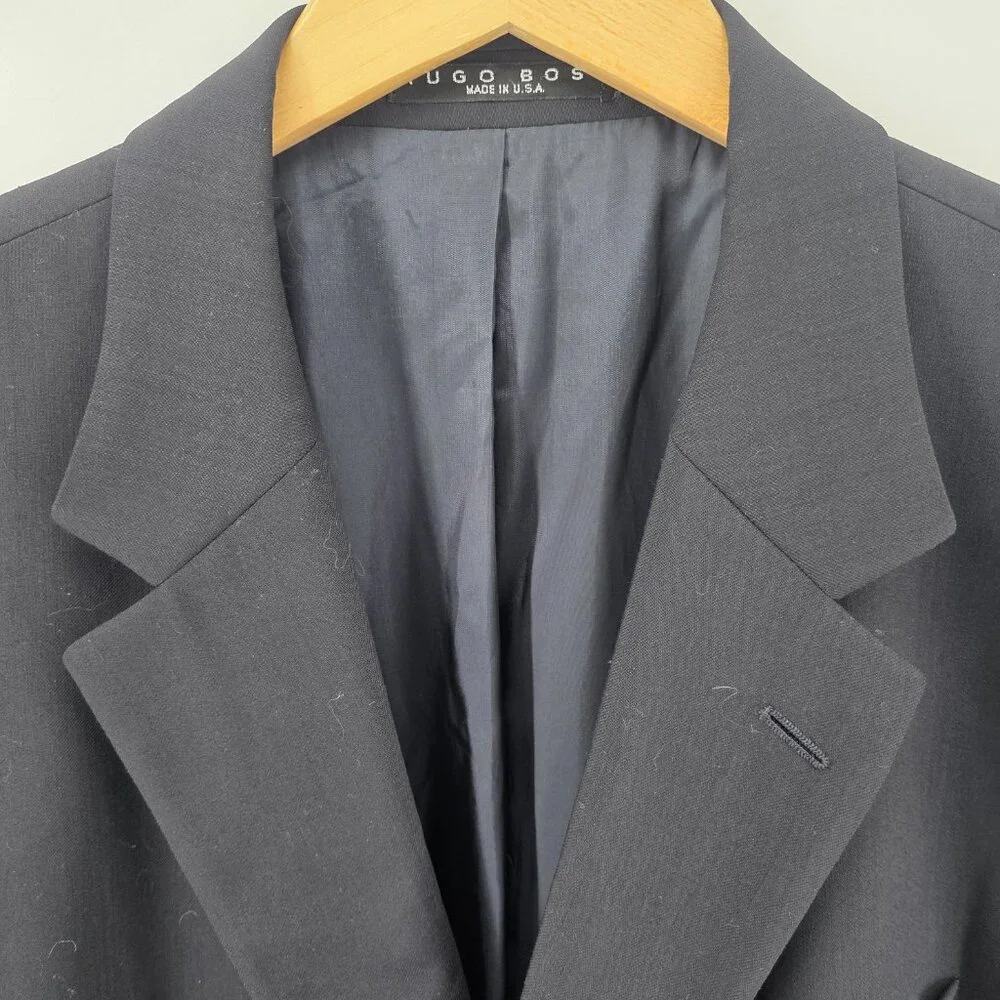 Hugo Boss Black Wool Blazer – Size 48R – Made in USA Three-Button Sport‎ Coat